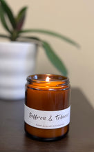 Load image into Gallery viewer, Saffron & Tobacco Candle